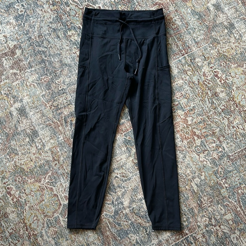 Women’s Zyia black pocket drawstring luxe 7/8 leggings